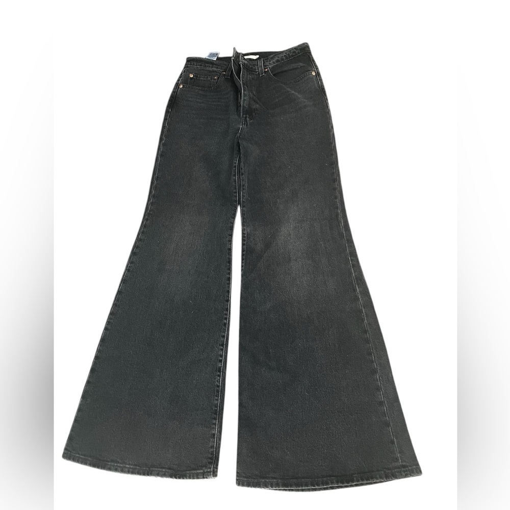 Levi’s RIBCAGE BELL WOMEN'S JEANS W30 L32 excellent condition